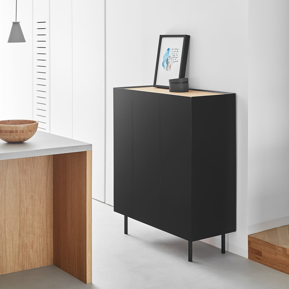 Arista Cabinet