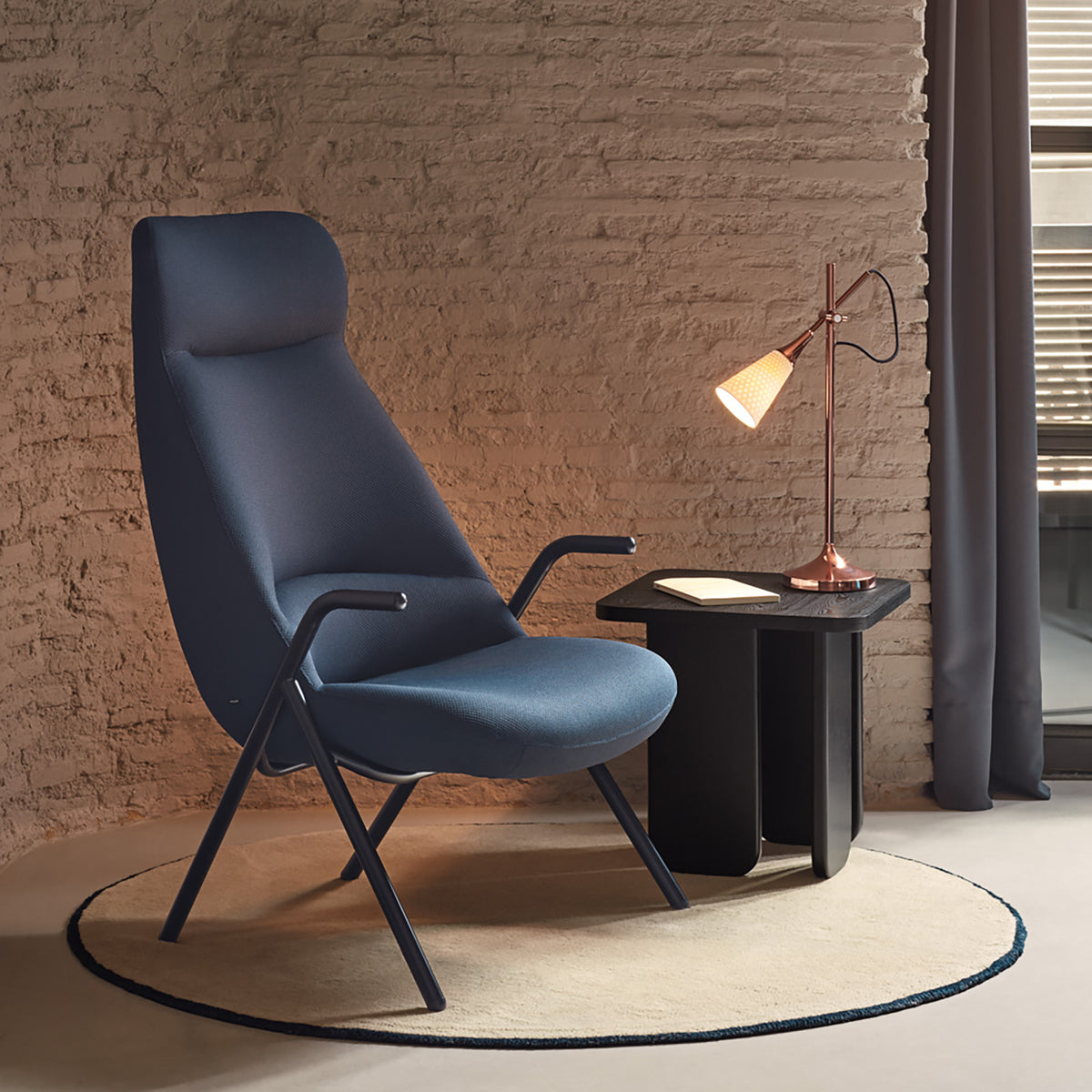 Dins Armchair
