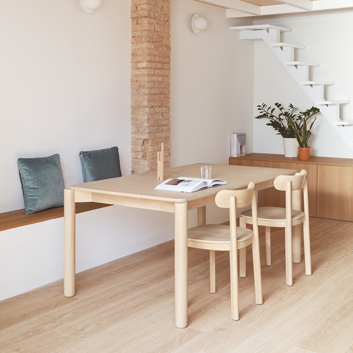 Atlas Rectangular Extendable Table