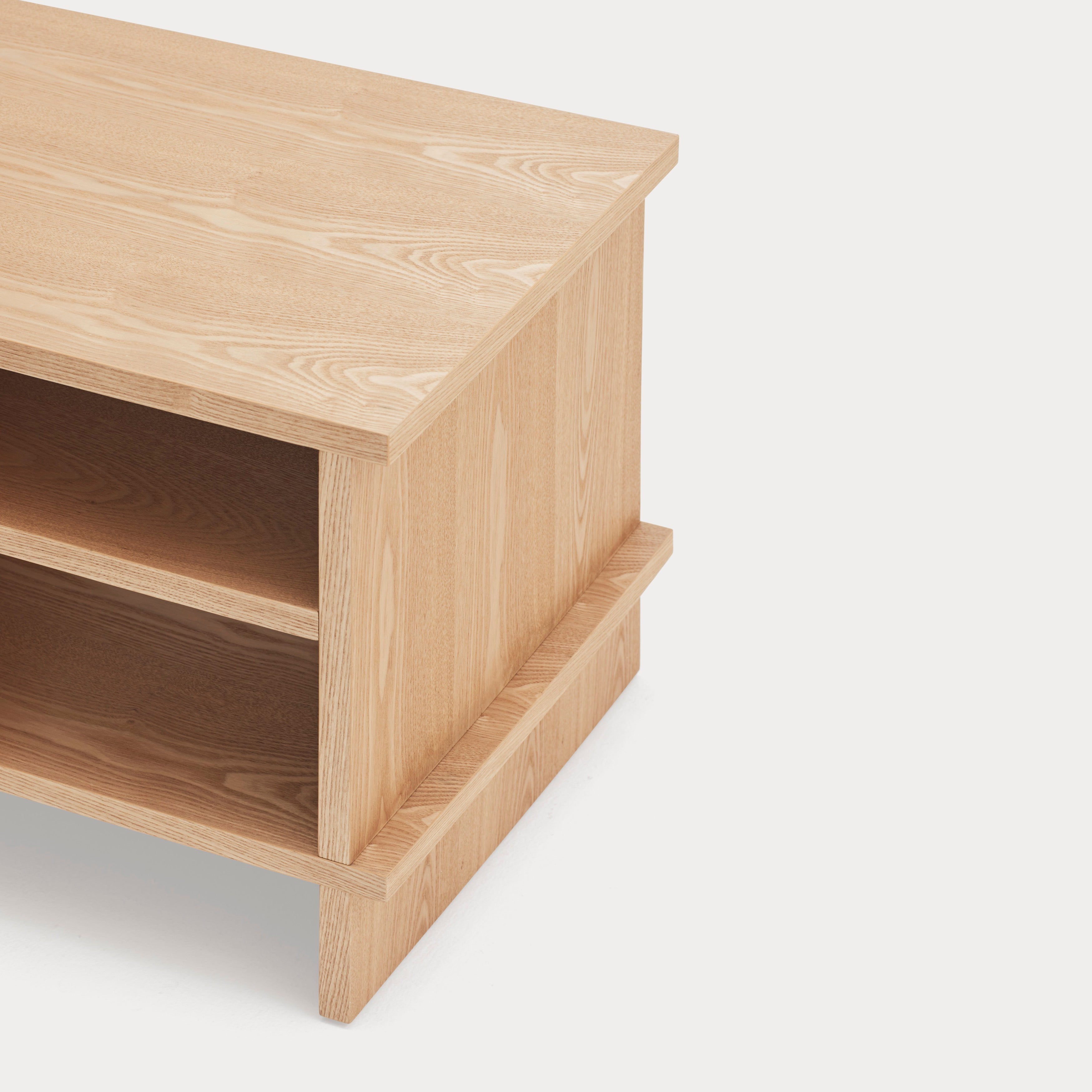 INARI Bedside table oak - detail