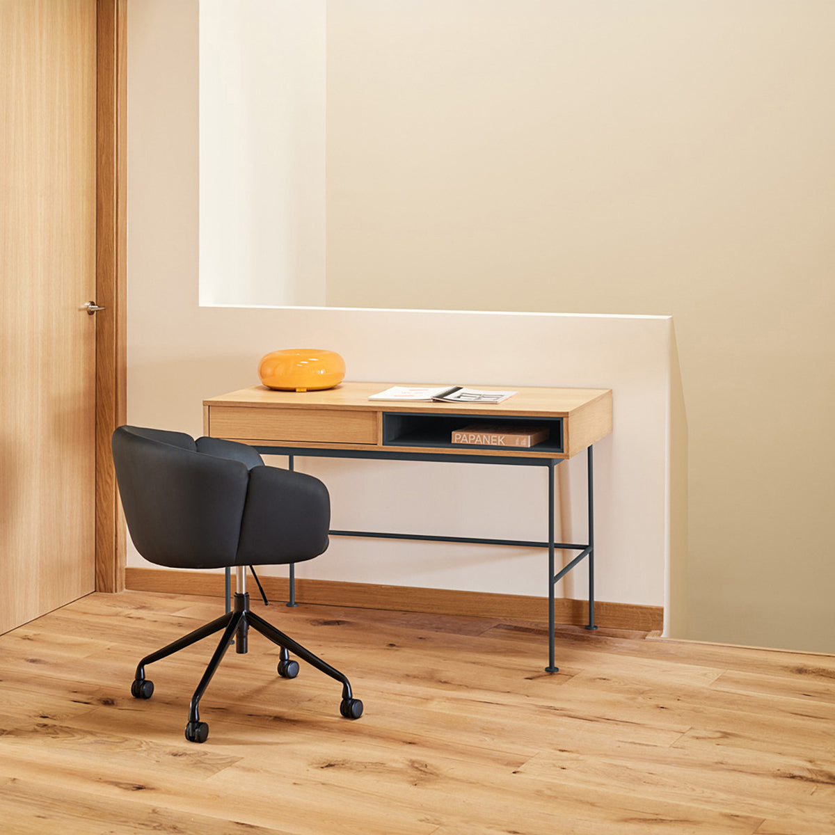 Yoko Desk