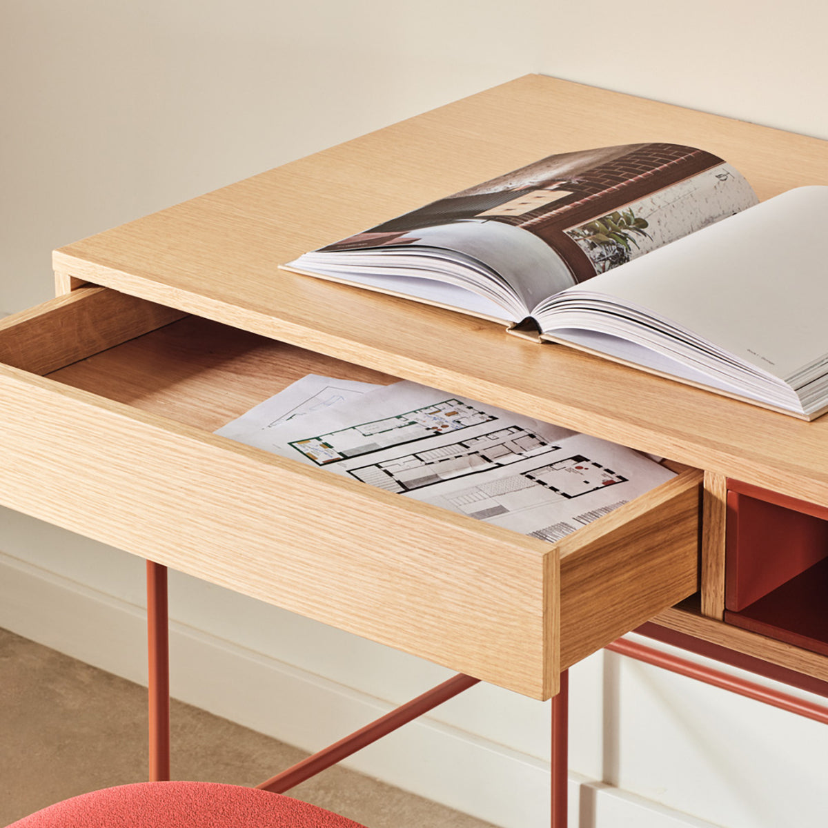Yoko Desk