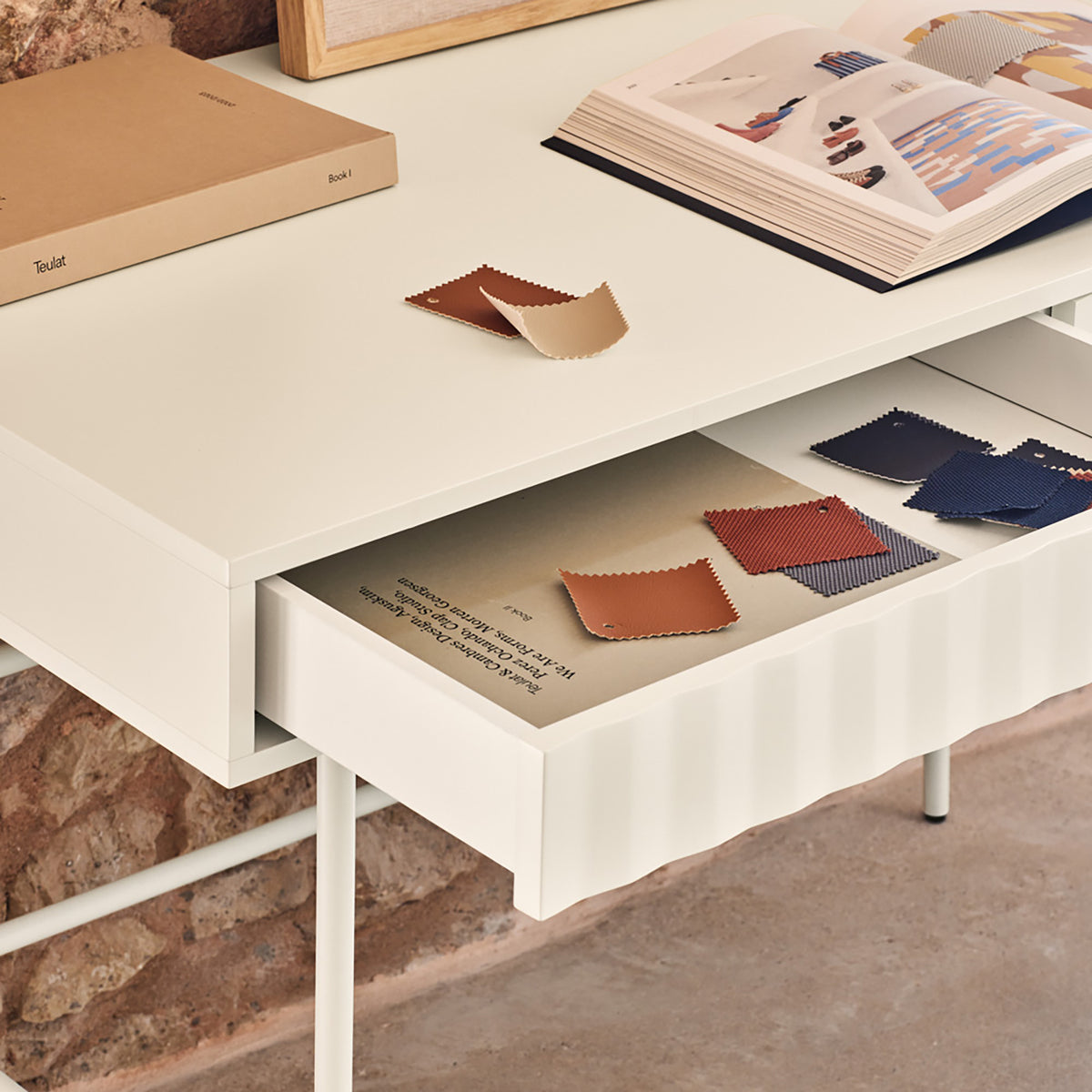 Sierra Desk