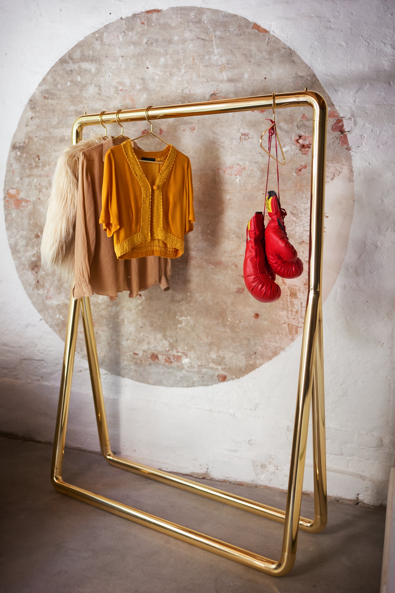 Chubby clothing rack  brass - ambient