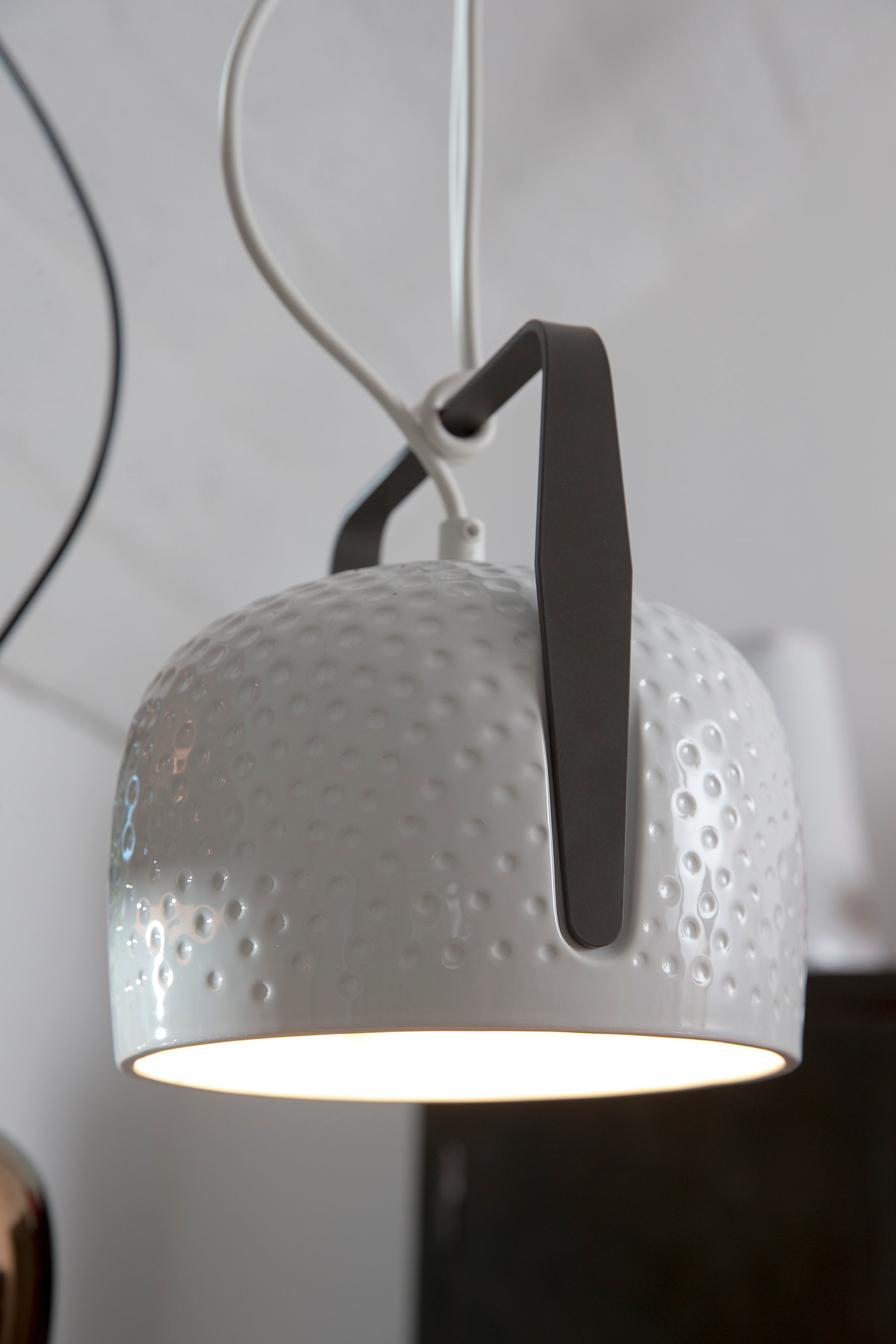 Bag susp S white texture - det
