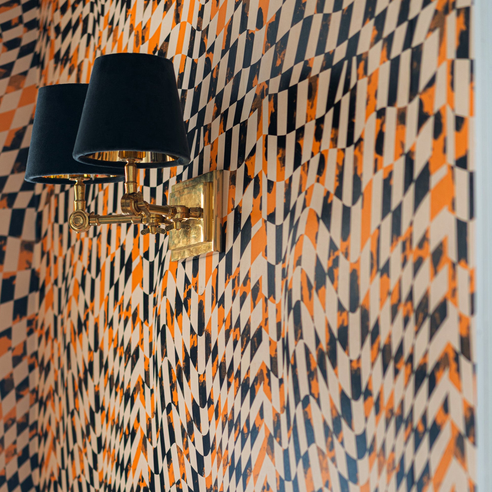 Charcoal  abajur wall - life