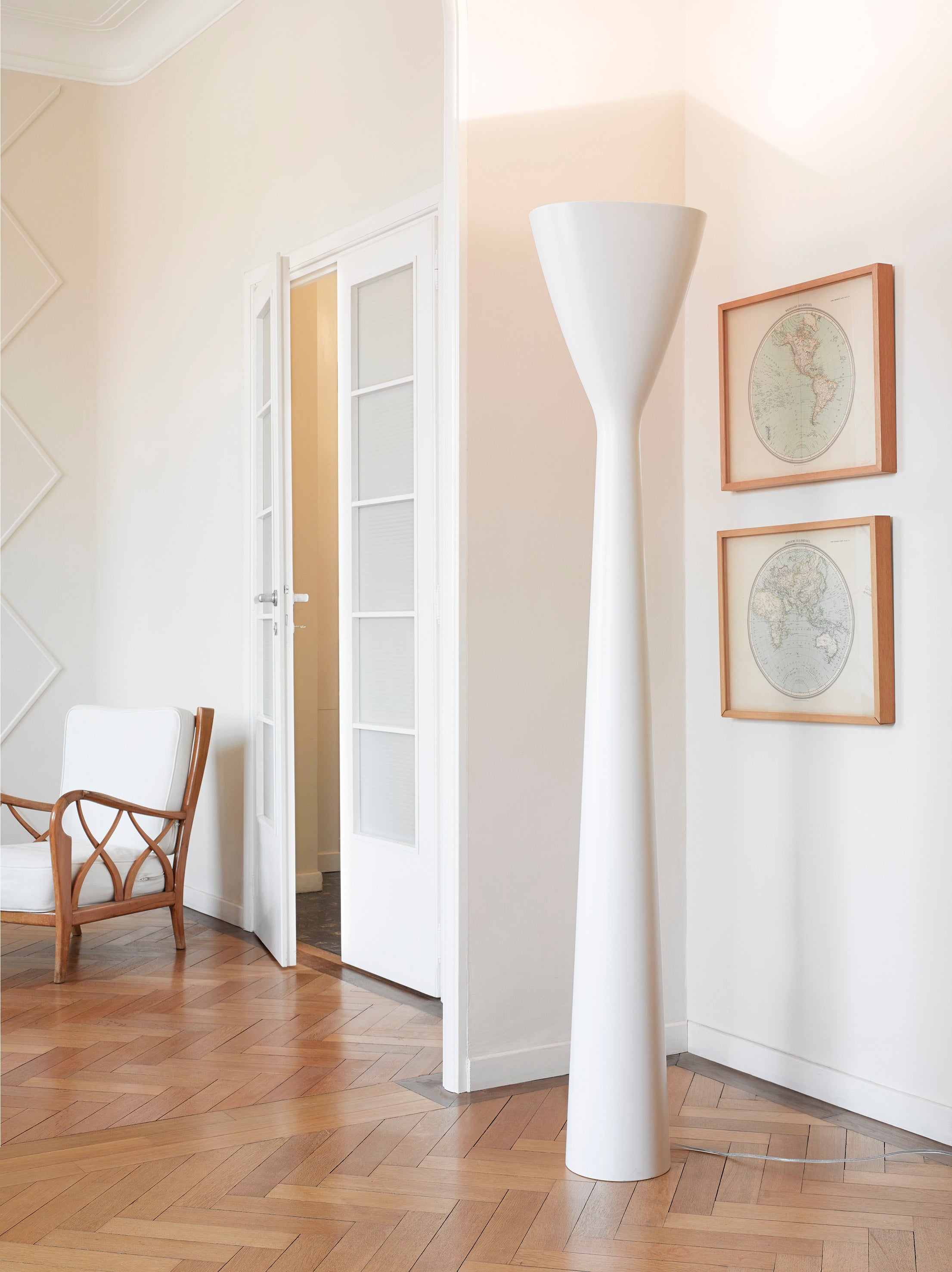 Carrara white - life