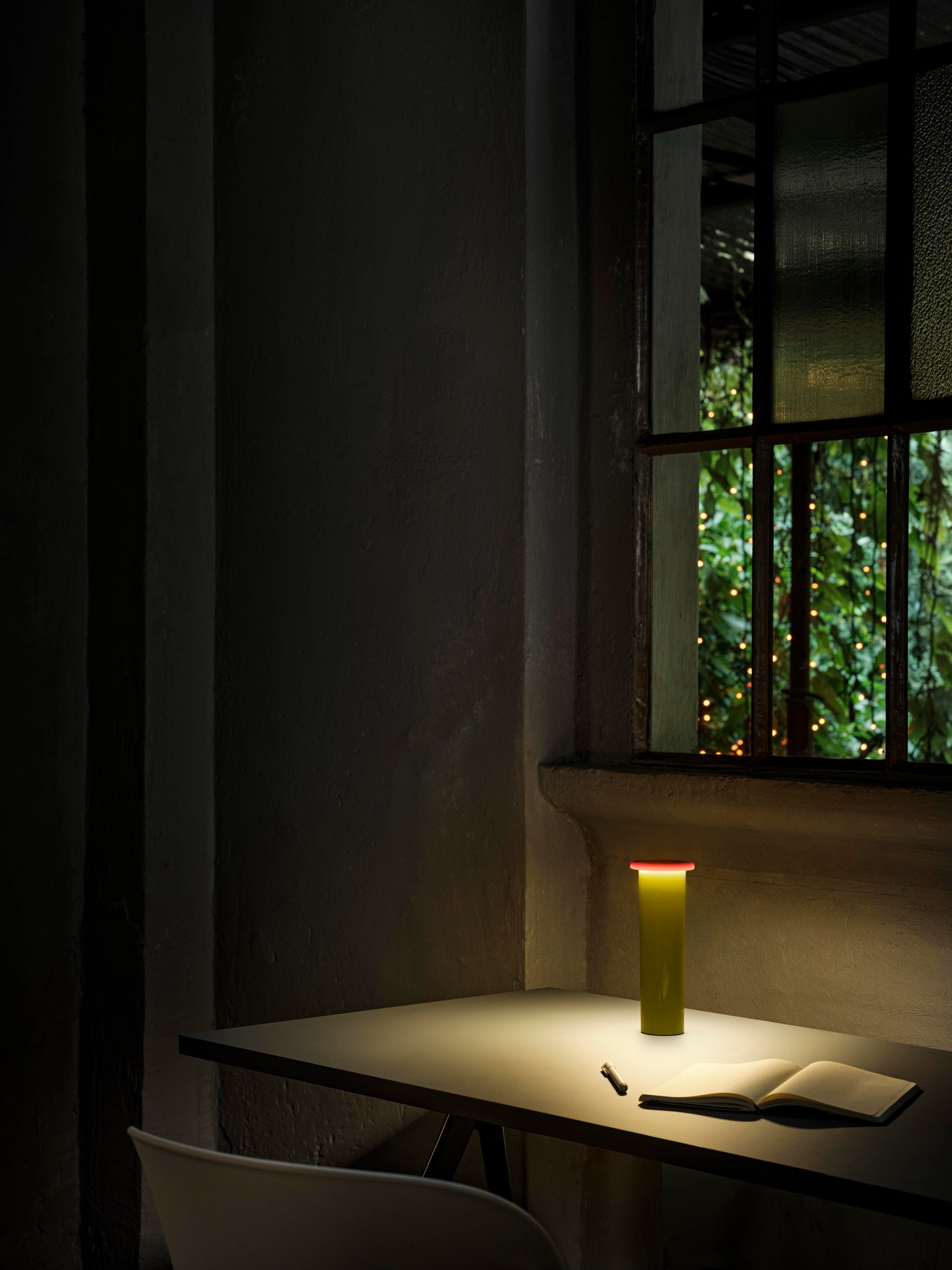 Bouquet lamp green - lifestyle