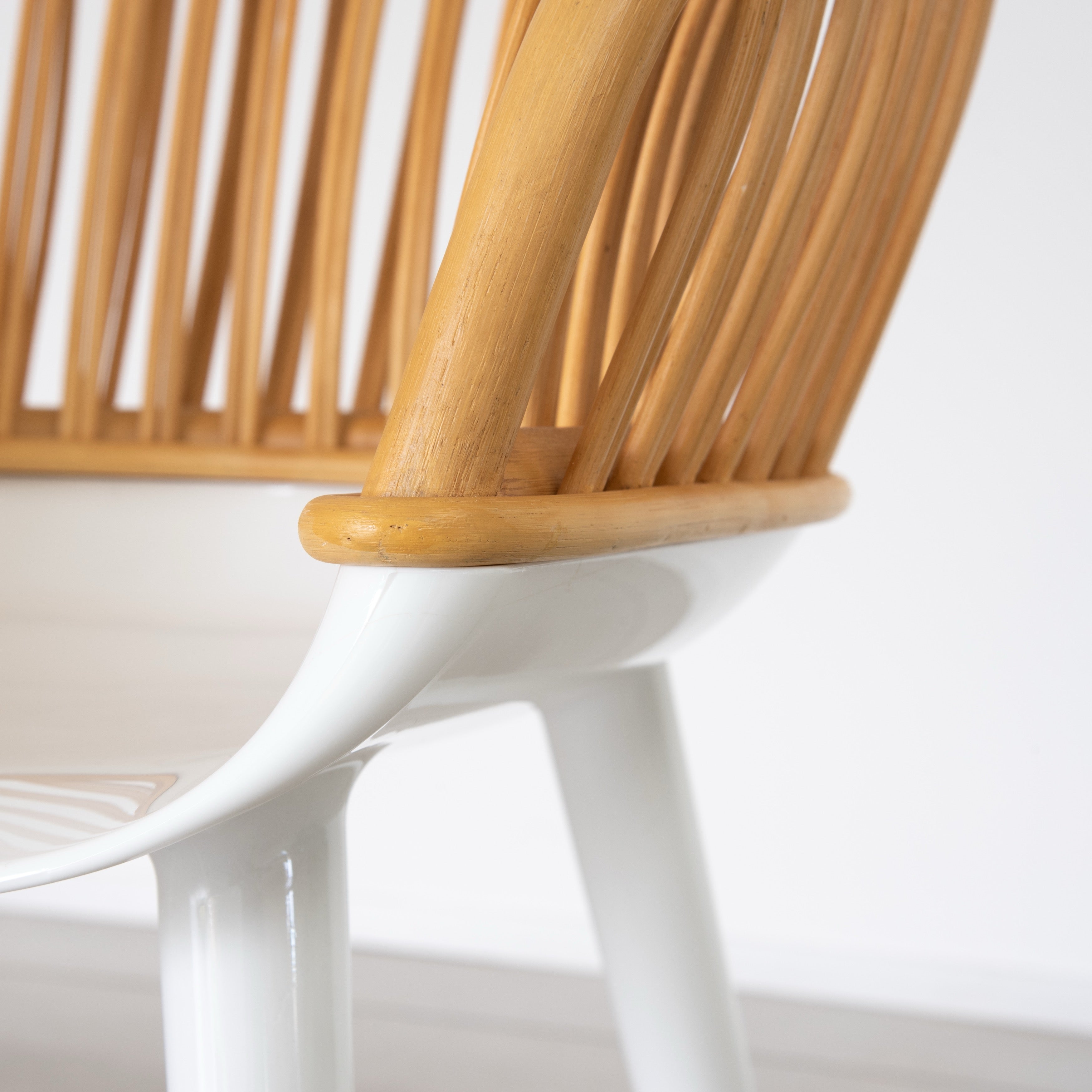 Cyborg chair white - det
