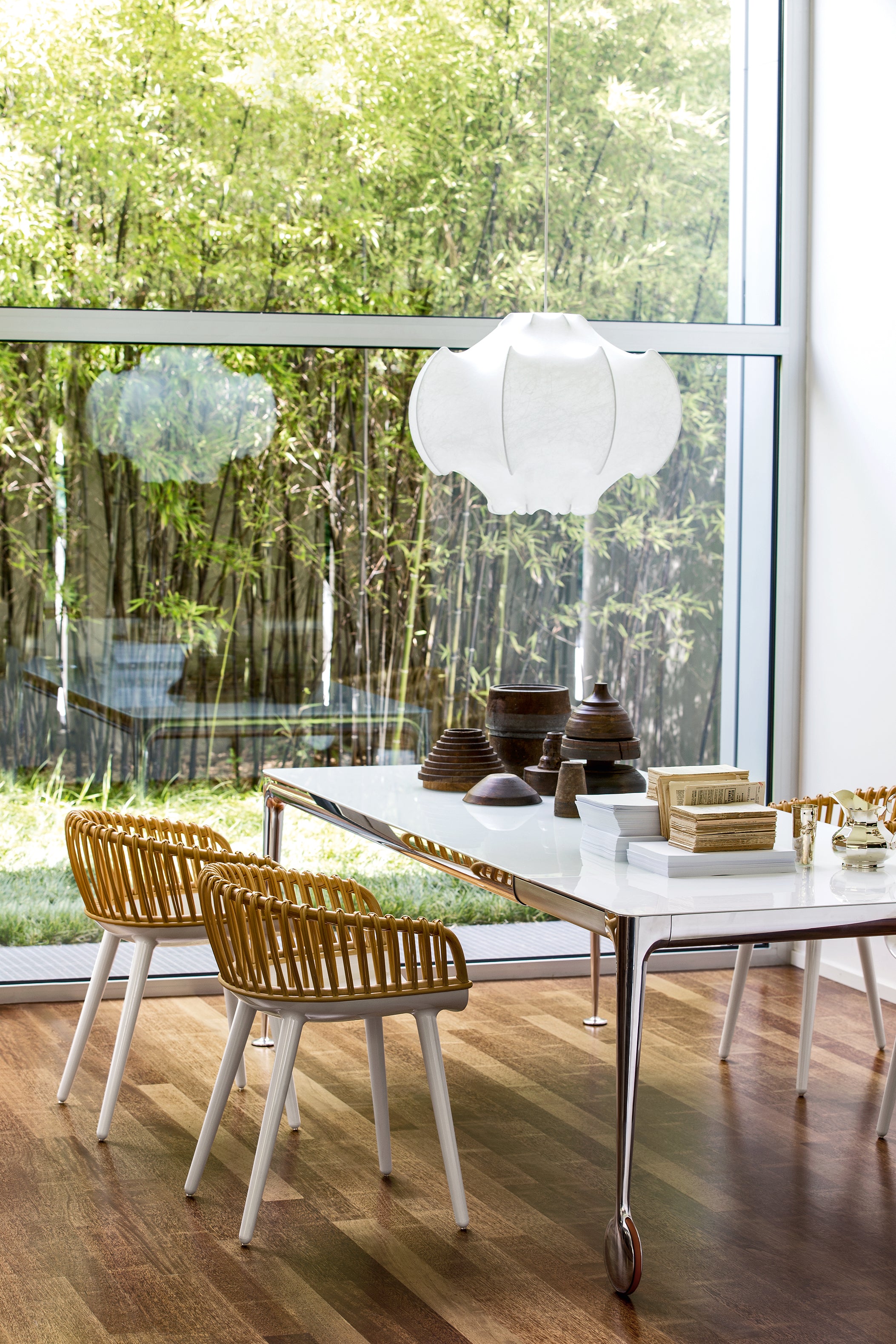 Cyborg chair white - lifestyle