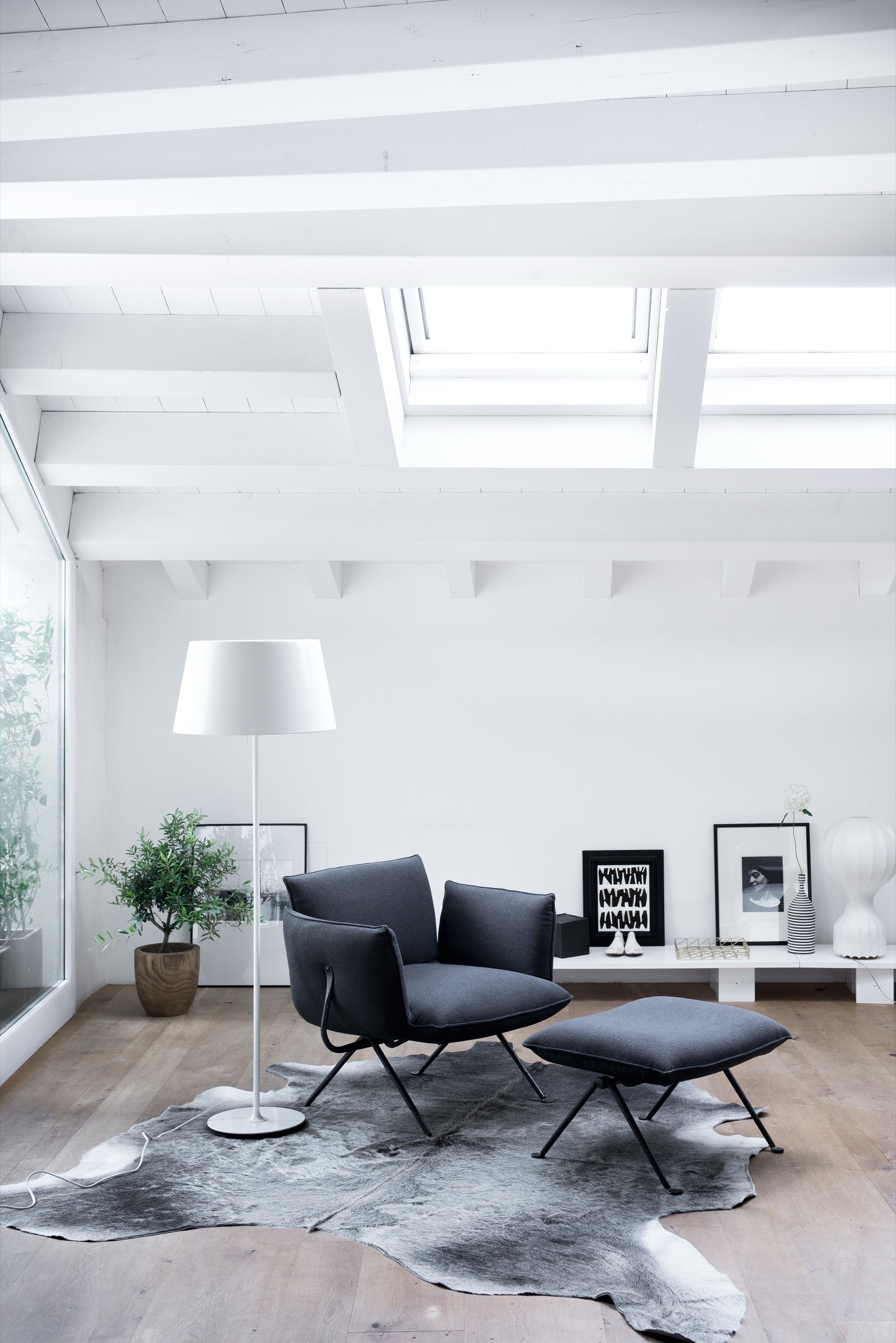 Officina armchair fabric - lifestyle