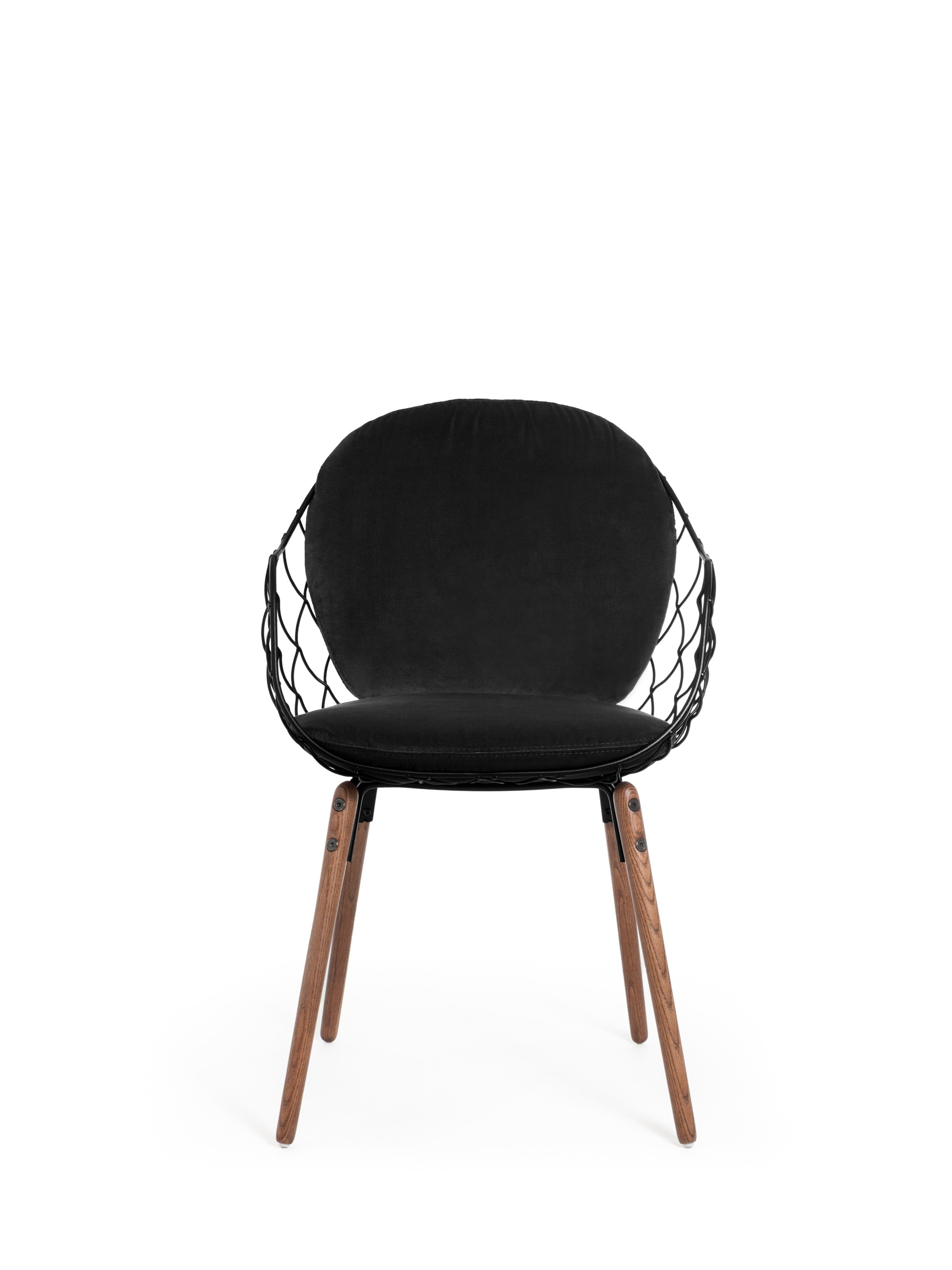 Pina chair black - front