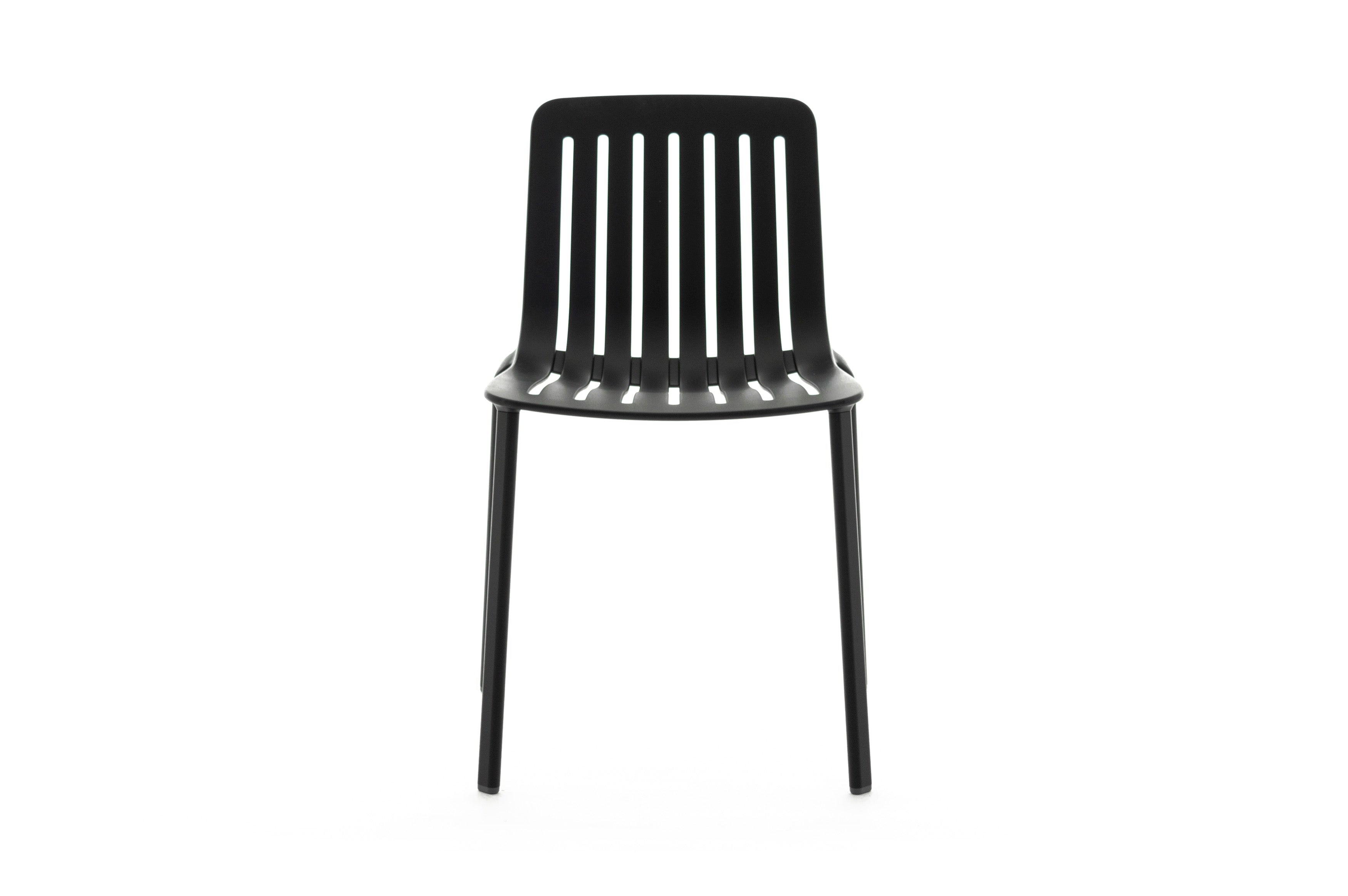 Plato chair black - front