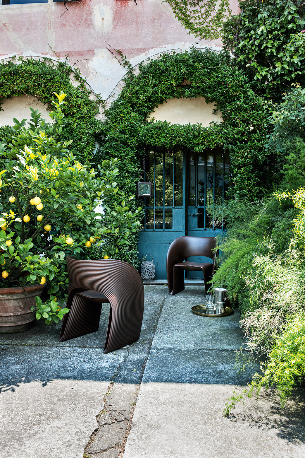 Raviolo armchair brown - lifestyle