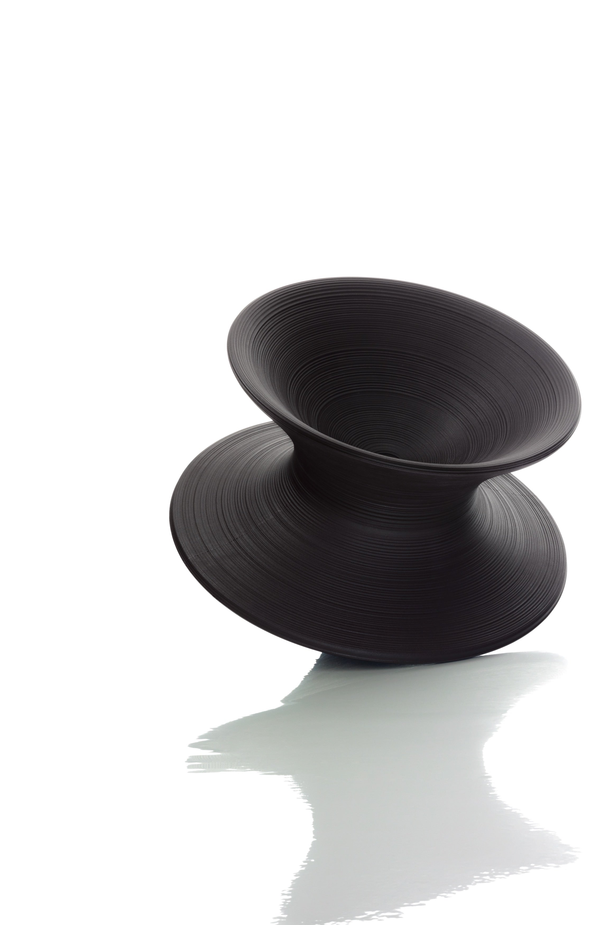 Spun armchair anthracite - front